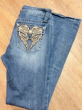 Fire & Rain Women's Light Blue Flare Jeans - Mid-Rise Stretch Denim